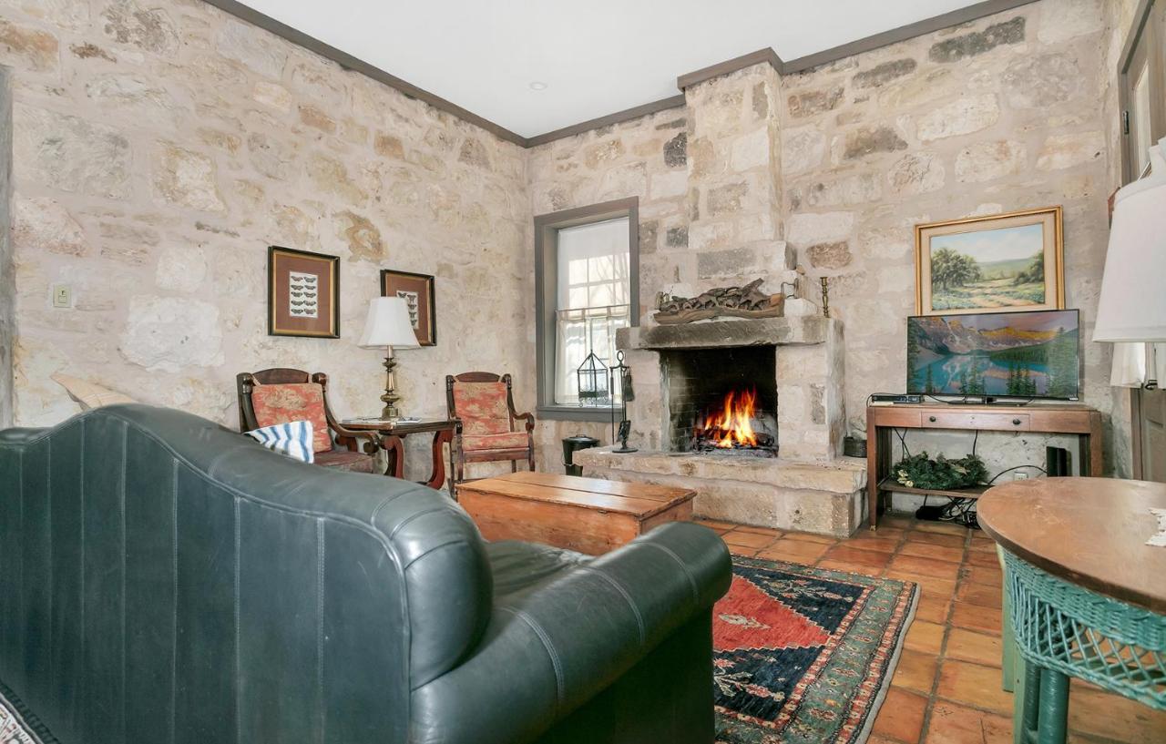 Adams Travis - 1B1Ba, Pet Friendly With Fee, Walk To Main Villa Fredericksburg Eksteriør bilde